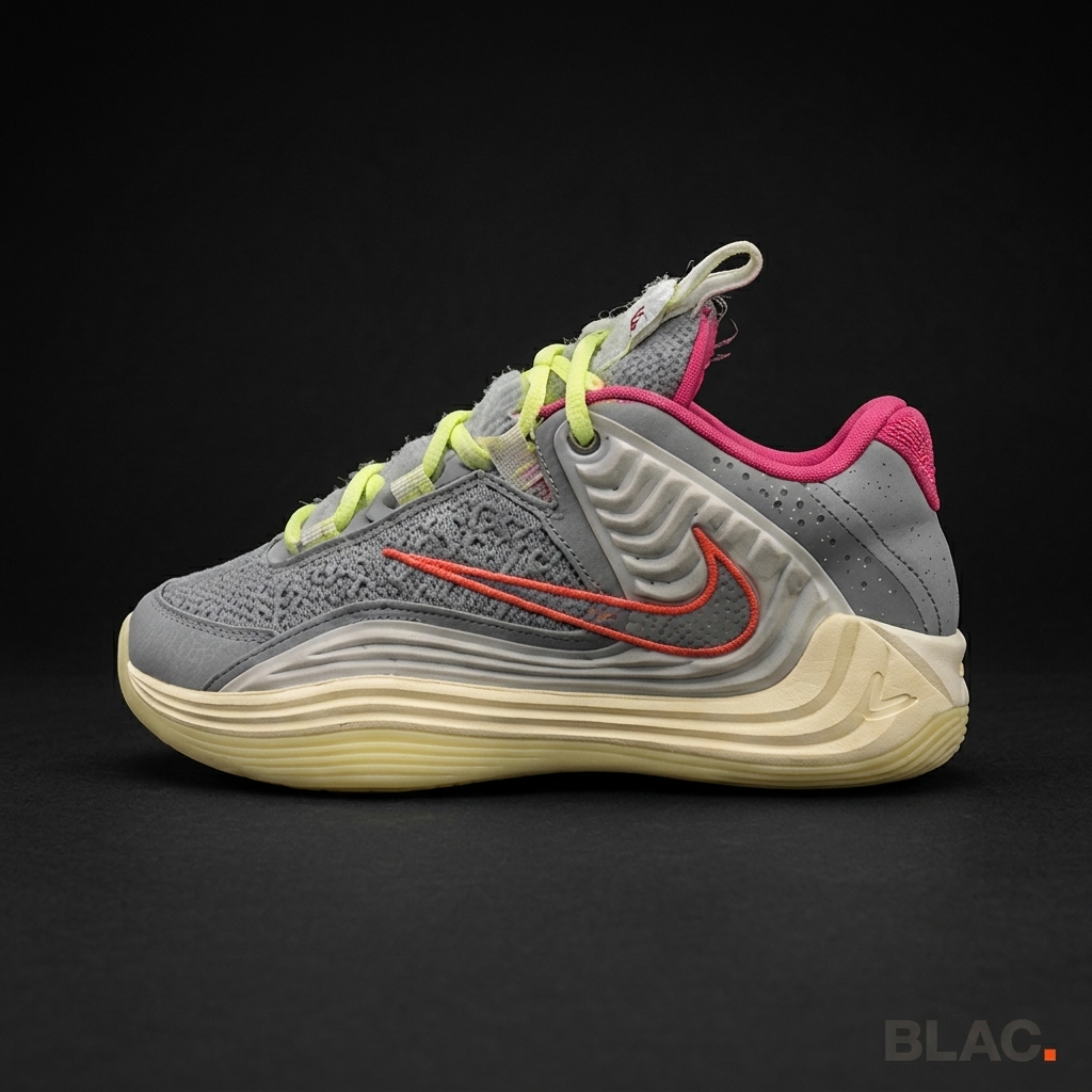 Nike Cosmic Unity